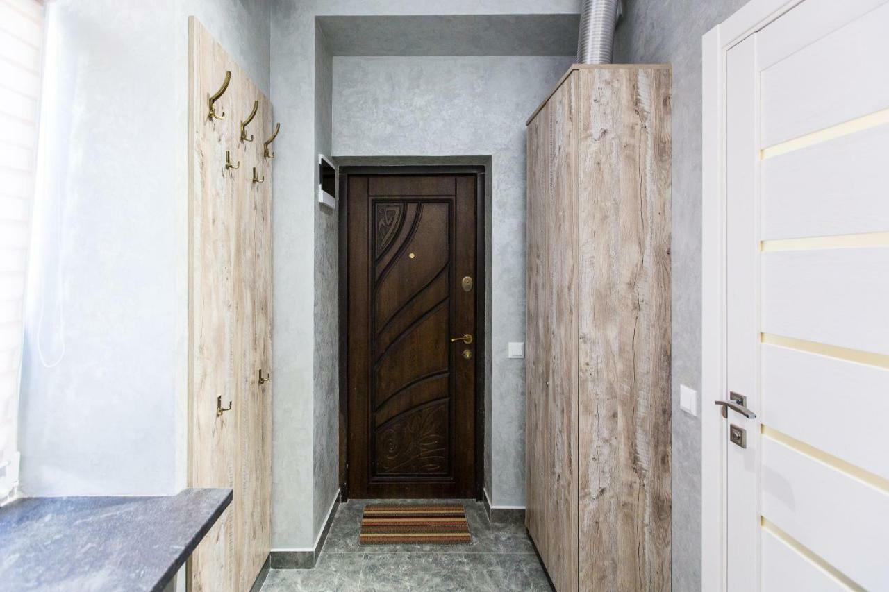 Дизайнерська Віп Квартира По Вулиці Куліша 14 Lviv Kültér fotó