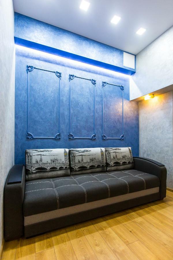 Дизайнерська Віп Квартира По Вулиці Куліша 14 Lviv Kültér fotó